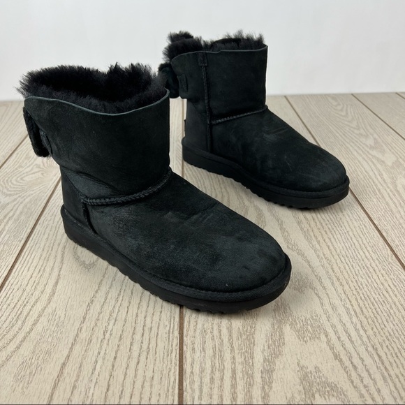 UGG Arielle Sherpa Fleece Bow Booties US7/EUR38 Black $170 Snow Boots - Picture 2 of 11
